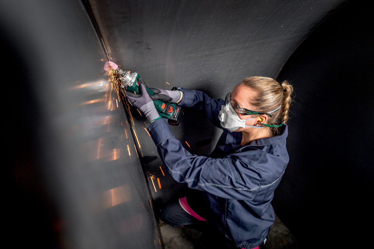 Metabo Akku-Geradschleifer GVB 18 LTX BL 11-28 Compact