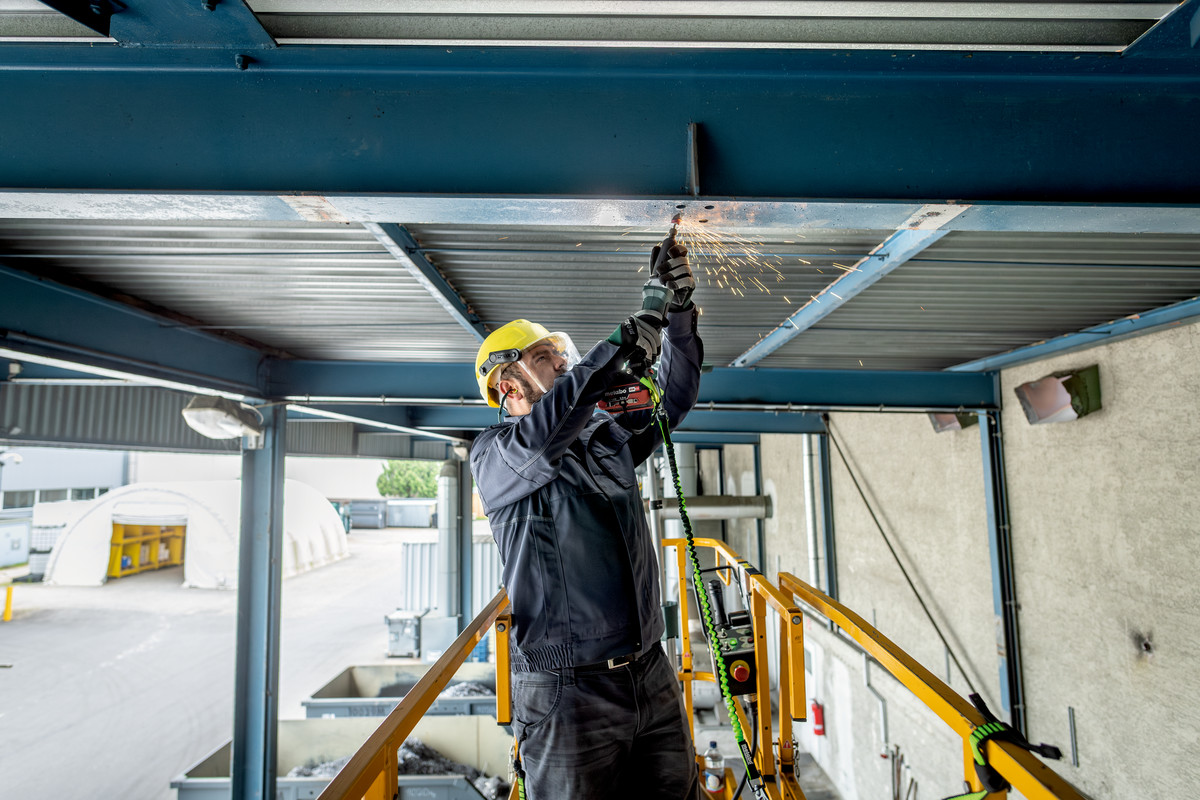 Metabo Akku-Geradschleifer GVPB 18 LTX BL 11-28