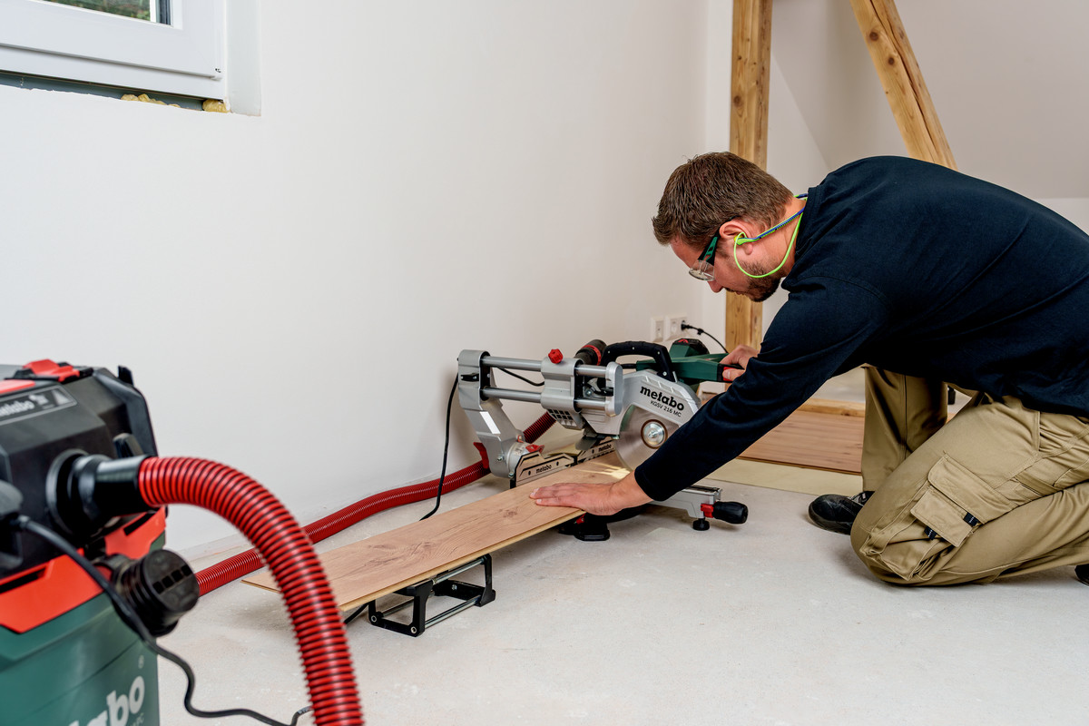 Metabo Kappsäge KGSV 216 MC