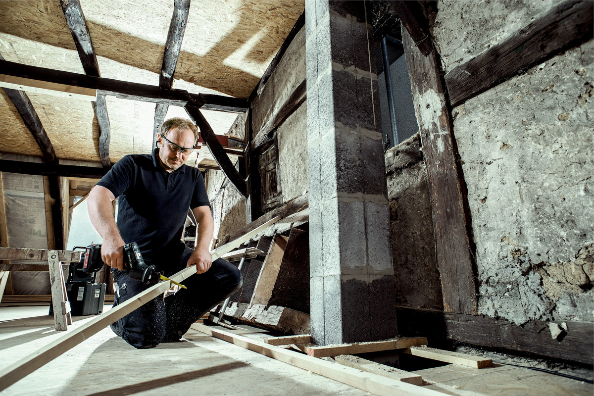 Metabo Akku-Säbelsäge SSE 18 LTX Compact (ohne Akku, Karton)