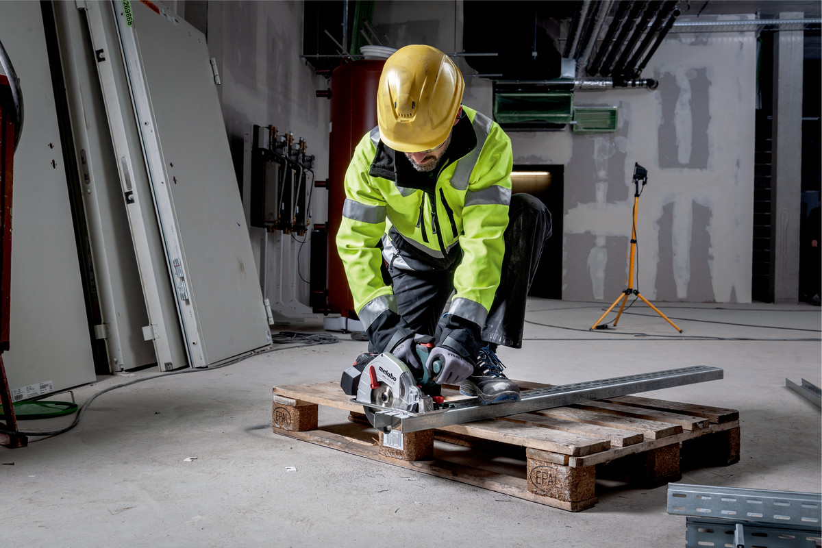 Metabo Akku-Metall-Handkreissäge MKS 18 LTX 58 FS Set
