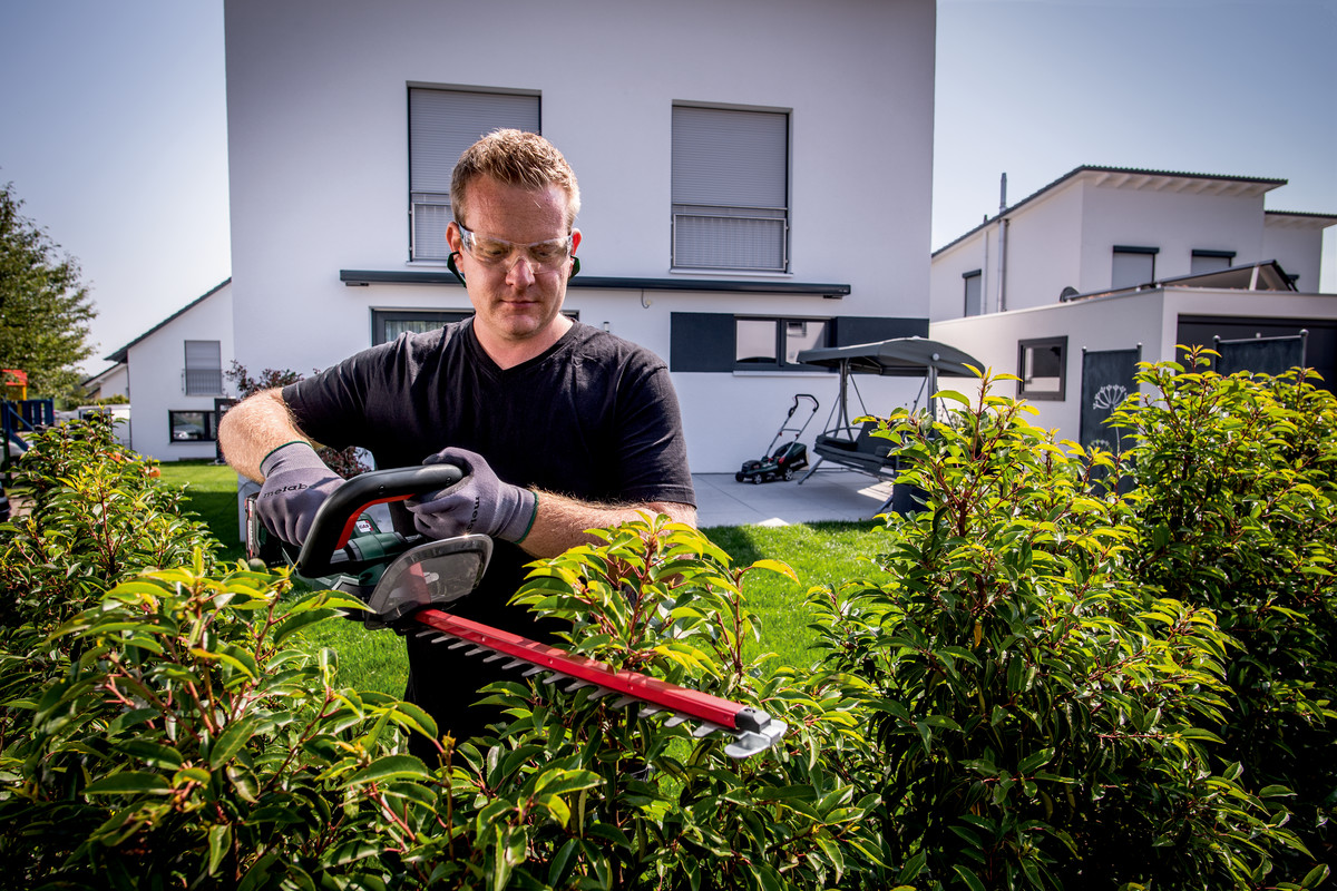 Metabo Akku-Heckenschere HS 18 LTX 45