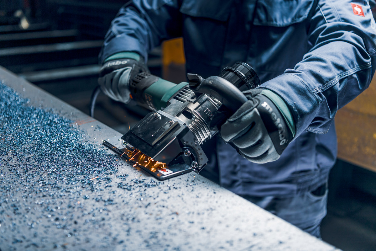 Metabo Metall-Kantenfräse KFMV 17-15 F