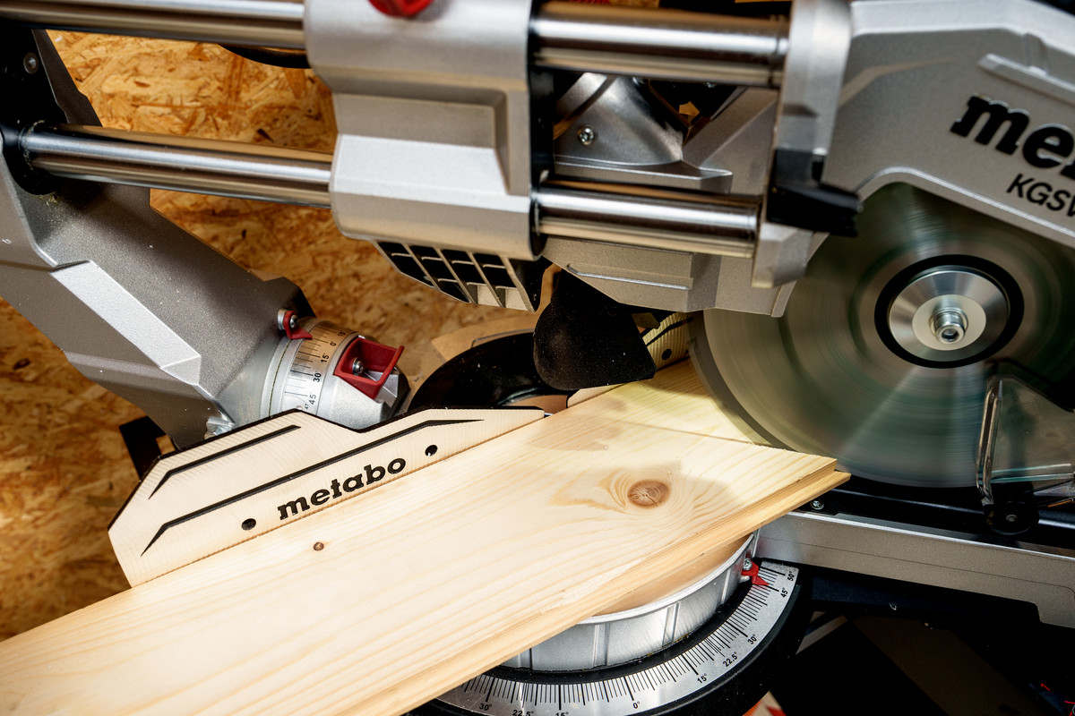 Metabo Kappsäge KGSV 216 MC