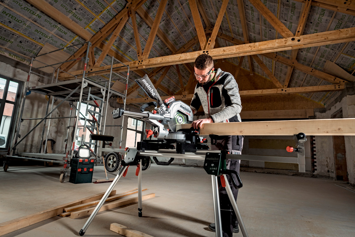Metabo Akku-Kappsäge KGS 18 LTX BL 305 (ohne Akku)
