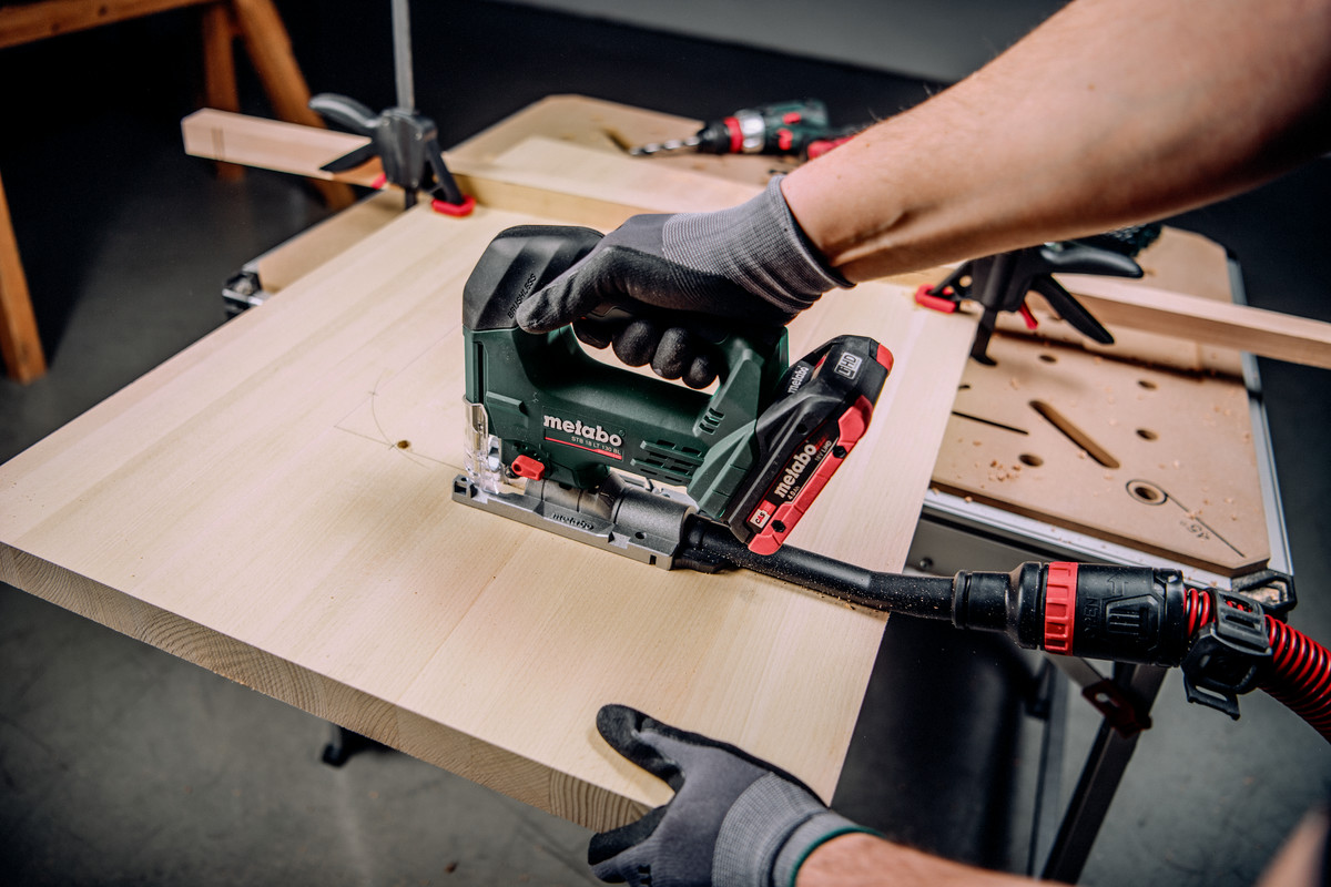 Metabo Akku-Stichsäge STB 18 LT 130 BL (Karton)